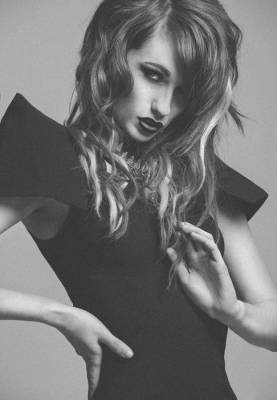 model Arielle Moon fashion modelling photo