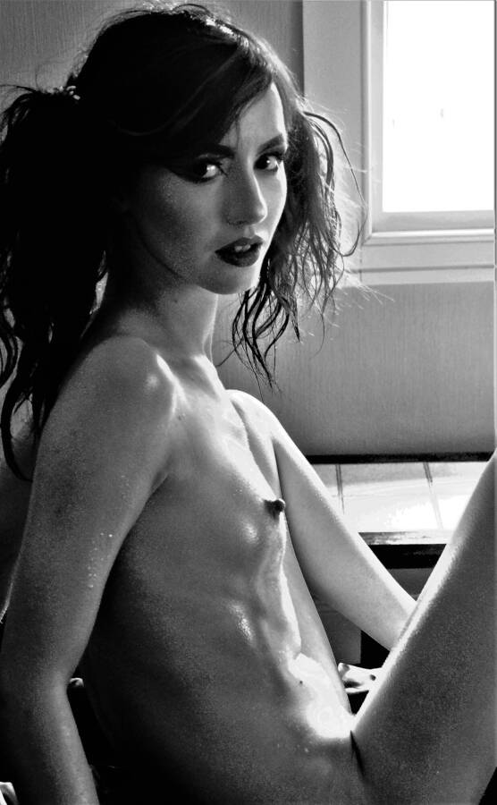 photographer Hickers erotic modelling photo