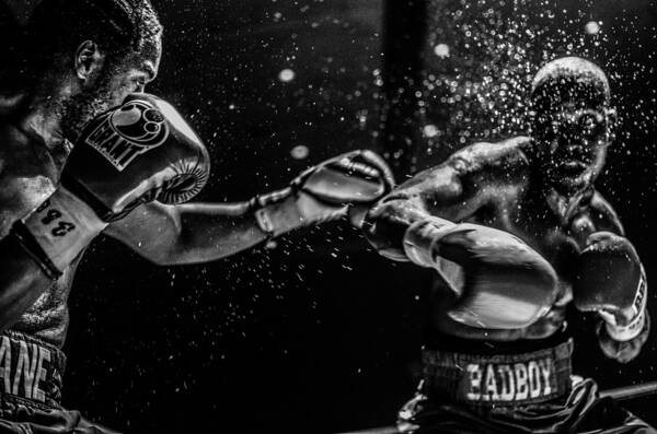 photographer SophieMerloPhotography editorial modelling photo. spray boxing lawrence bennett v chris kean.