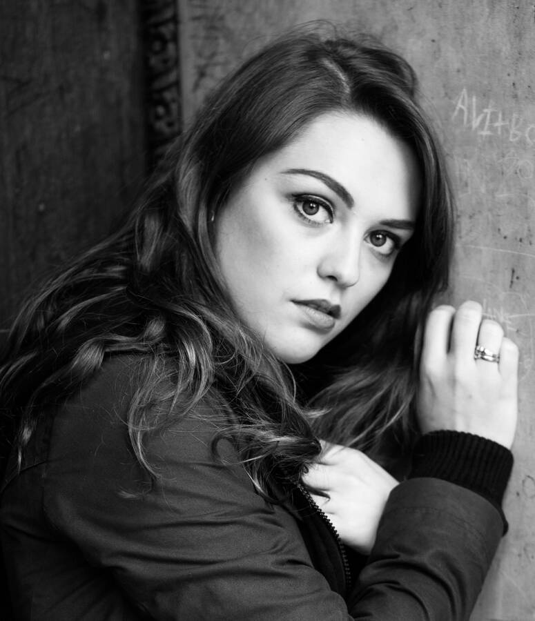 photographer sgriffin portrait modelling photo taken at London with Imogen