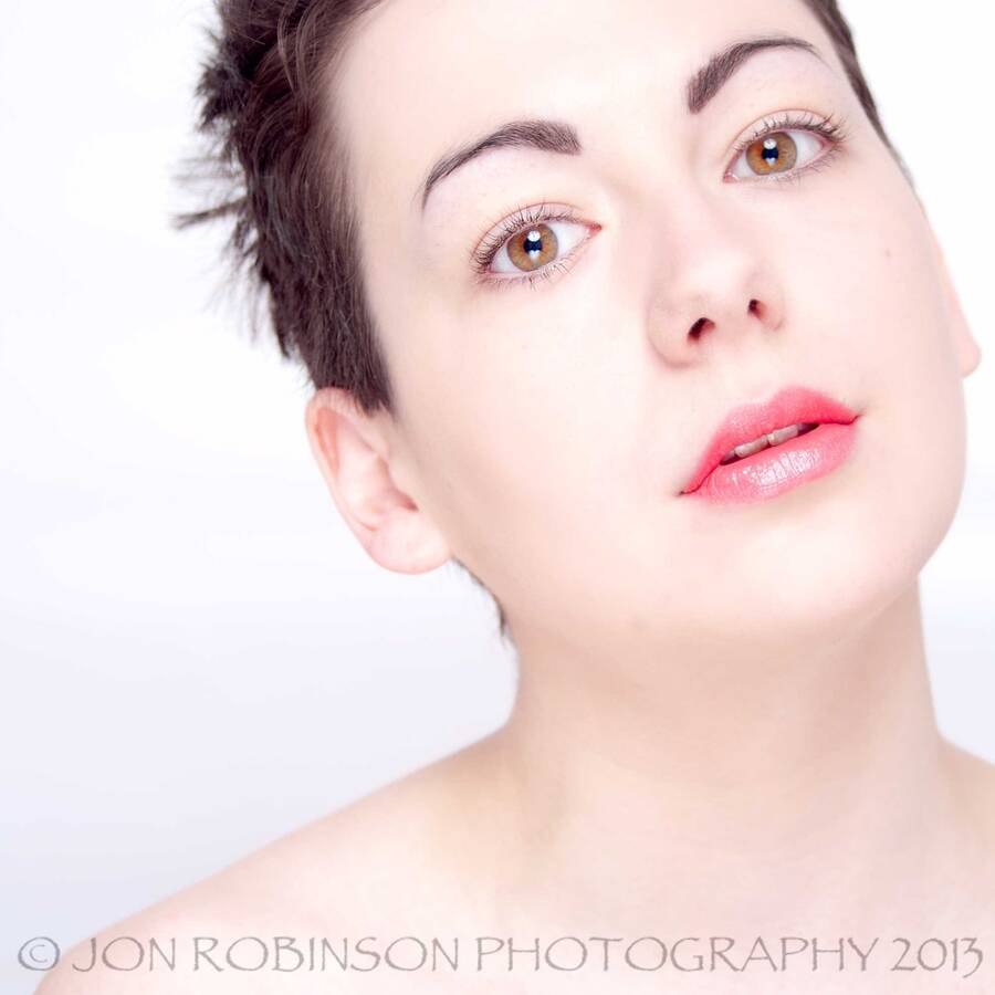 photographer JonRobinsonPhotography portrait modelling photo