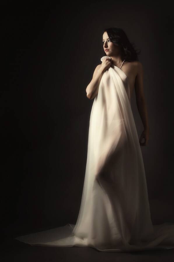 model Megan McCartney implied nude modelling photo taken by @Stratography