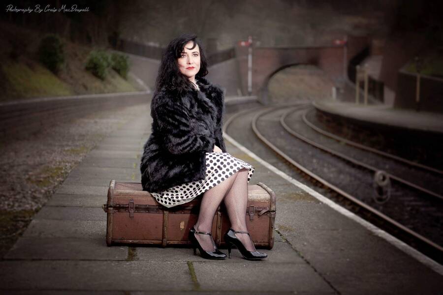 model Adara Mae vintage modelling photo