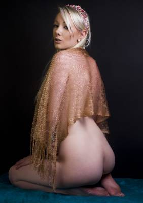 model lexie lou nude modelling photo taken by @Dikki