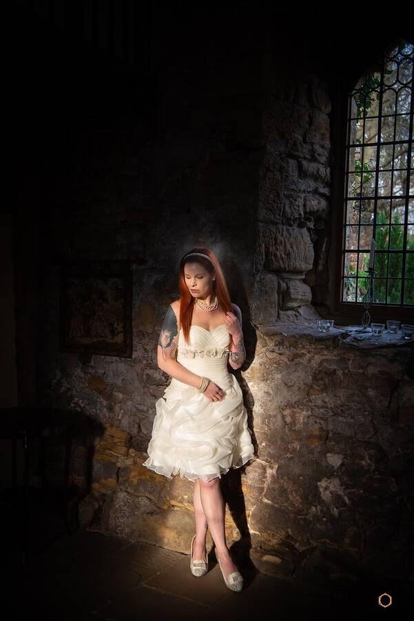 model LaceyRose bridal modelling photo