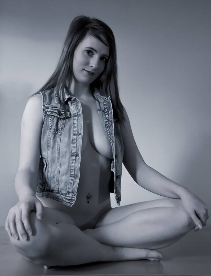 photographer Paul H implied nude modelling photo with @Beckeybabey . shades of grey with a hint of blue.