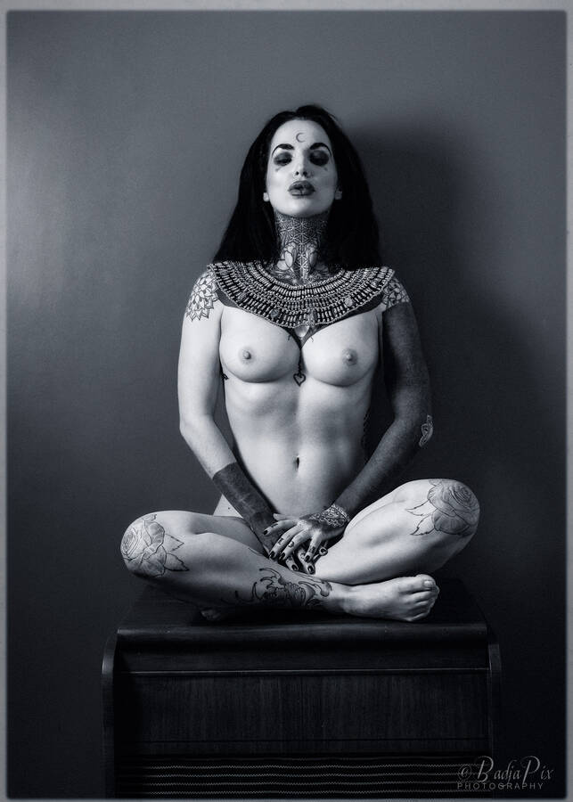 photographer TheBadja gothic modelling photo