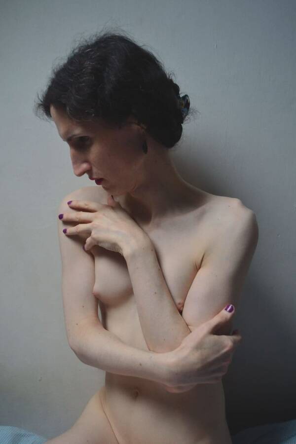 model Eleanor Burns nude modelling photo taken at Cardiff taken by @Gillott