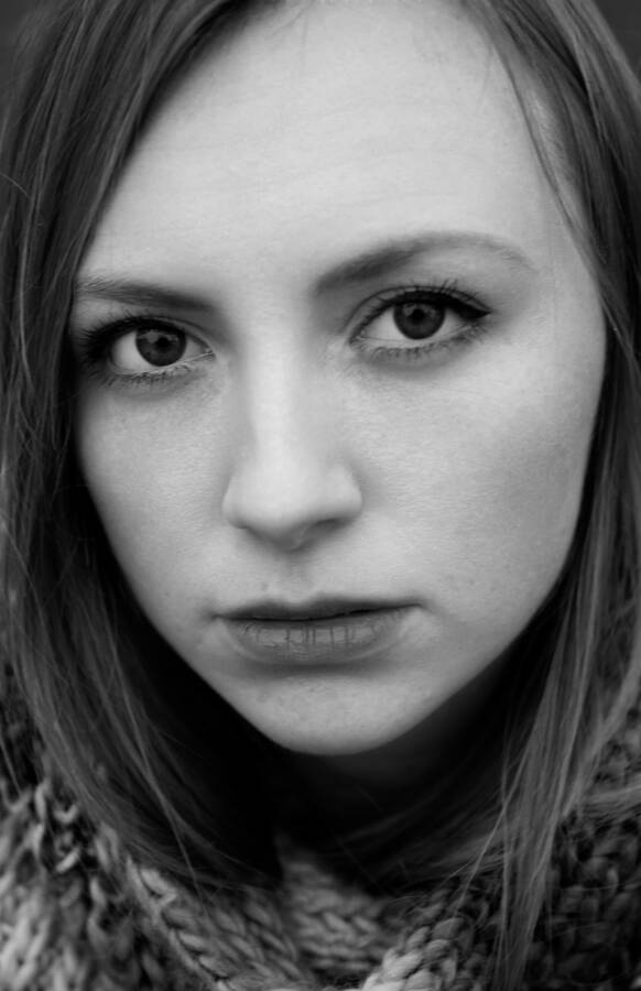 photographer Stenning headshot modelling photo with @Emmaluce