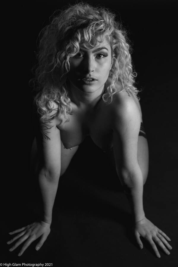 photographer HighGlamPhotography erotic modelling photo taken at Kempston Studio with @Gia