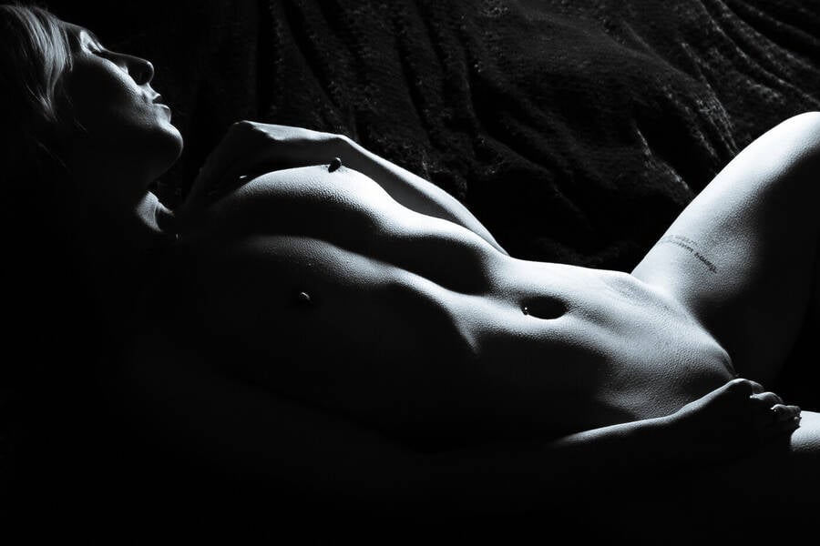 photographer Wallis nude modelling photo
