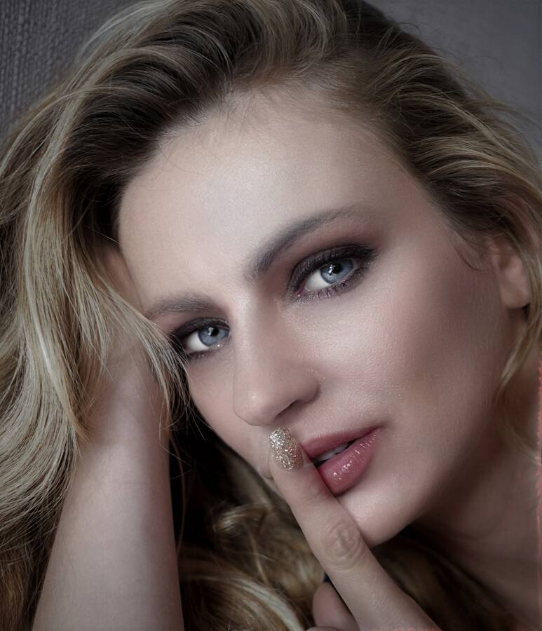 photographer Eyes4me portrait modelling photo with @Victoriah