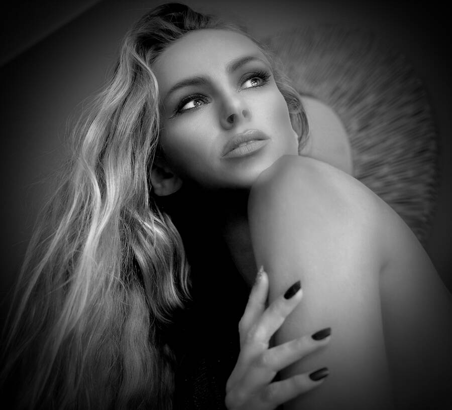 photographer Eyes4me portrait modelling photo with @Victoriah
