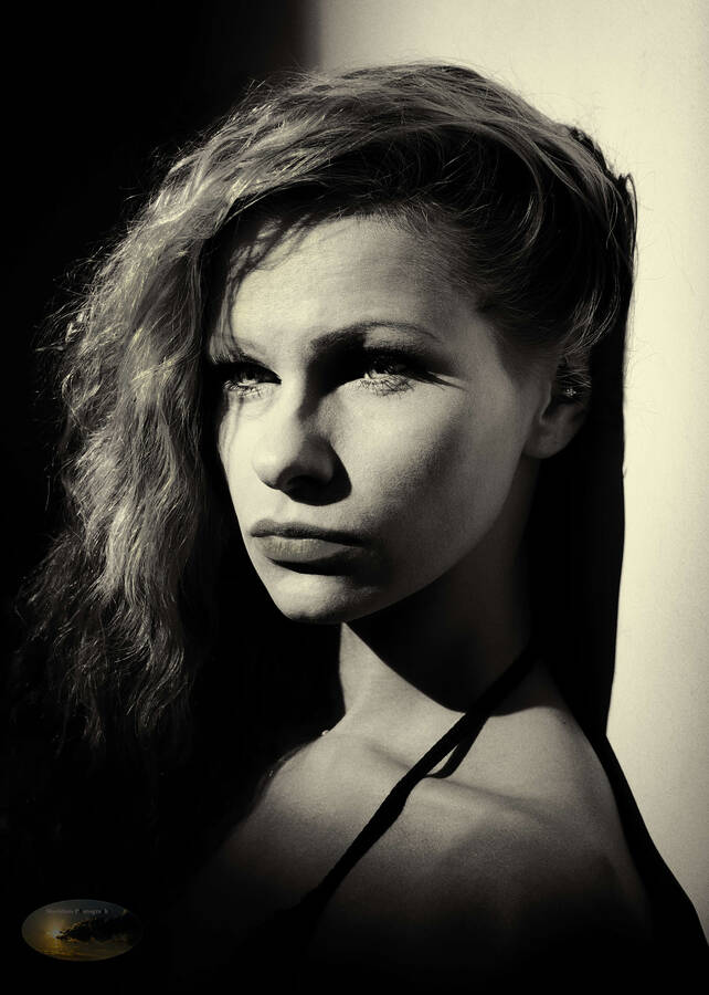 photographer Voidship portrait modelling photo with Katianna