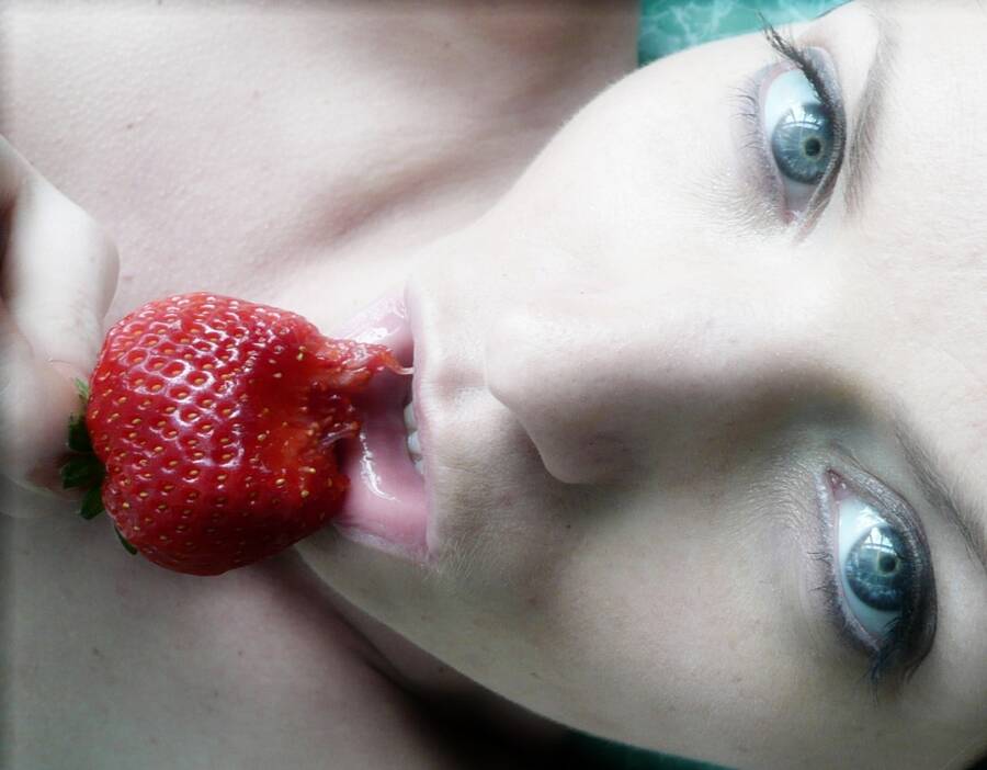 photographer photoartist headshot modelling photo. strawberry eyes.