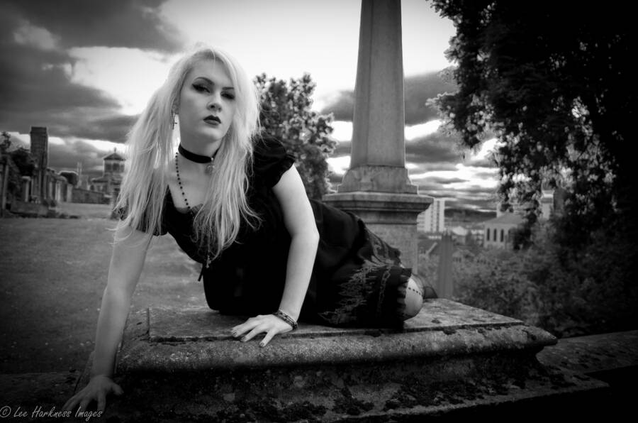 photographer Lee82 gothic modelling photo taken at Glasgow necropolis  with @Miss_Kallisto