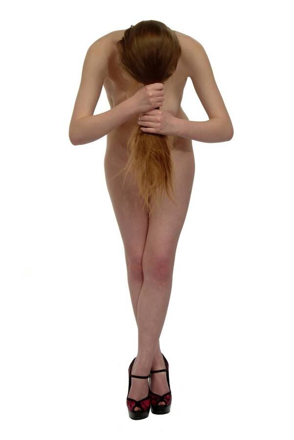 photographer CreativeStudioImages implied nude modelling photo