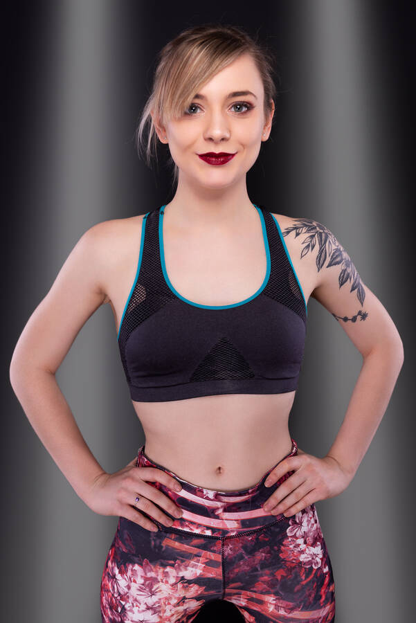 photographer MartinCPhotos fitness modelling photo taken at Home Studio Ealing with Charli