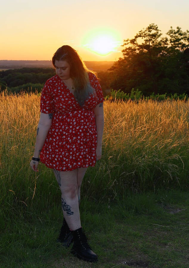photographer PhotomanBeds lifestyle modelling photo taken at Bedfordshire with @Tattooedlady0626