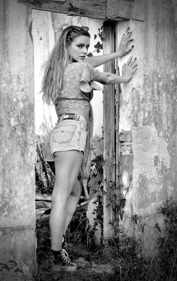 photographer Eyes4me portrait modelling photo with @Victoriah