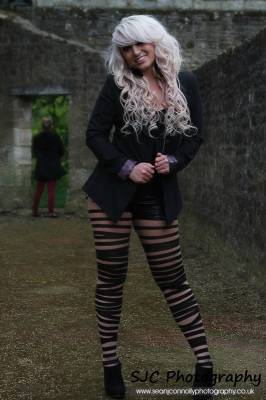model Jade theme modelling photo taken at Auckland castle, bishop auckland. taken by @seanjconnollyphotography