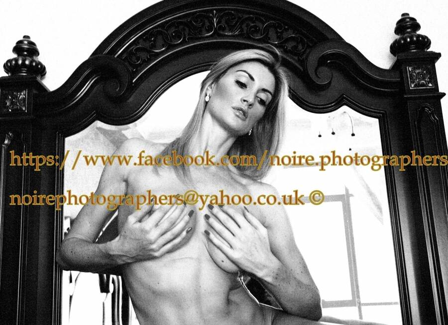 photographer Noirephotographers implied nude modelling photo