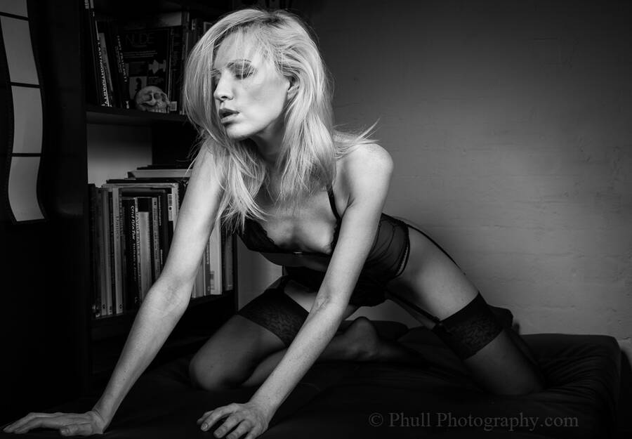 photographer Phullphotography boudoir modelling photo