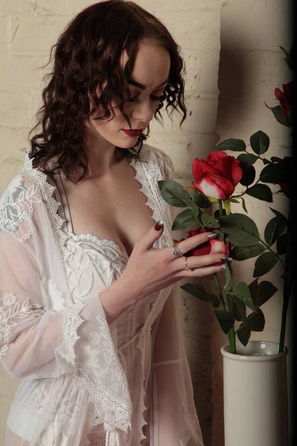 photographer Erotic boudoir modelling photo