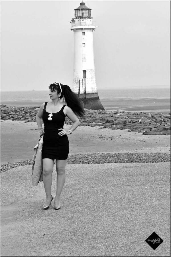 photographer SusanStephens photography fashion modelling photo. photo taken in new brighton photography workshop organiaed by ste sheridan.
