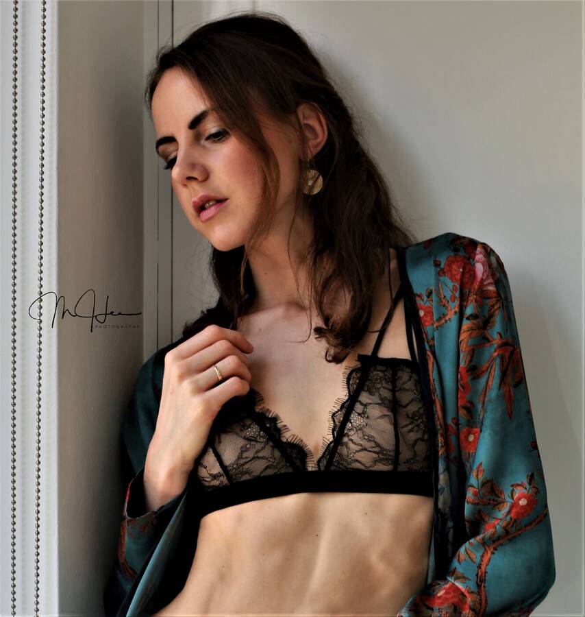 photographer MJLeePhotography lingerie modelling photo