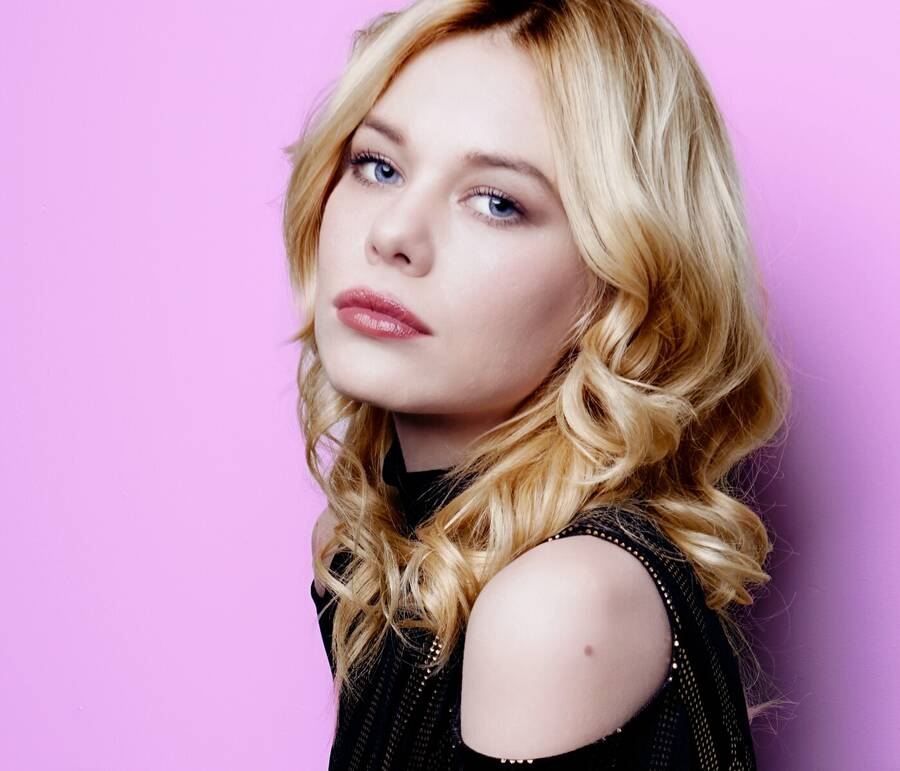 photographer Stenning headshot modelling photo