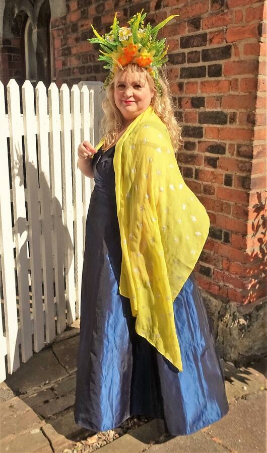 model Susie S model theme modelling photo taken by @Silkscarf