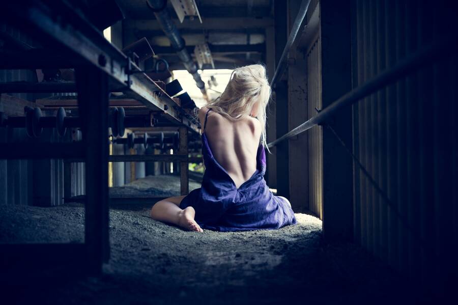 photographer Derelict Heart editorial modelling photo with @KeiraLavelle