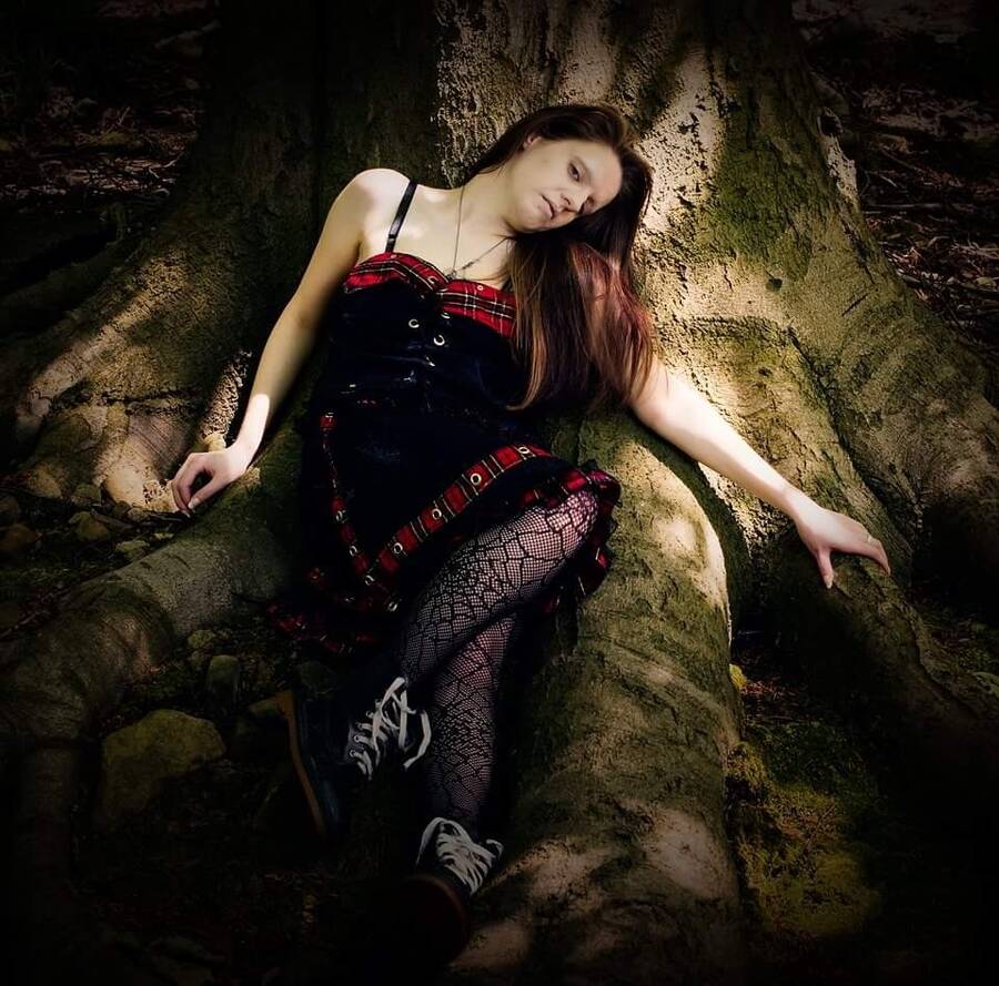 model Sukie gothic modelling photo taken at In the woods in siddle halifax taken by Copyright chris hirst
