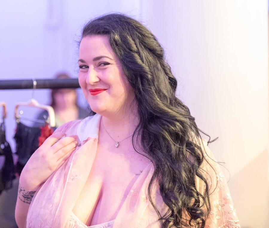 photographer Iandavidson fashion modelling photo taken at London. uk plus size fashion week.