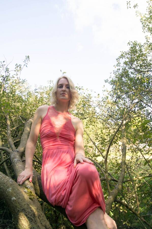 photographer Pos fashion modelling photo taken at Little Linford Wood with @Cappella