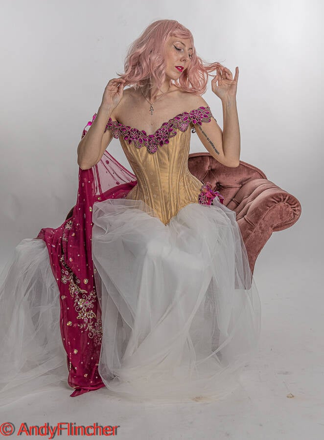 photographer Flincher cosplay modelling photo taken at @farforeststudio with @Vampire_princess