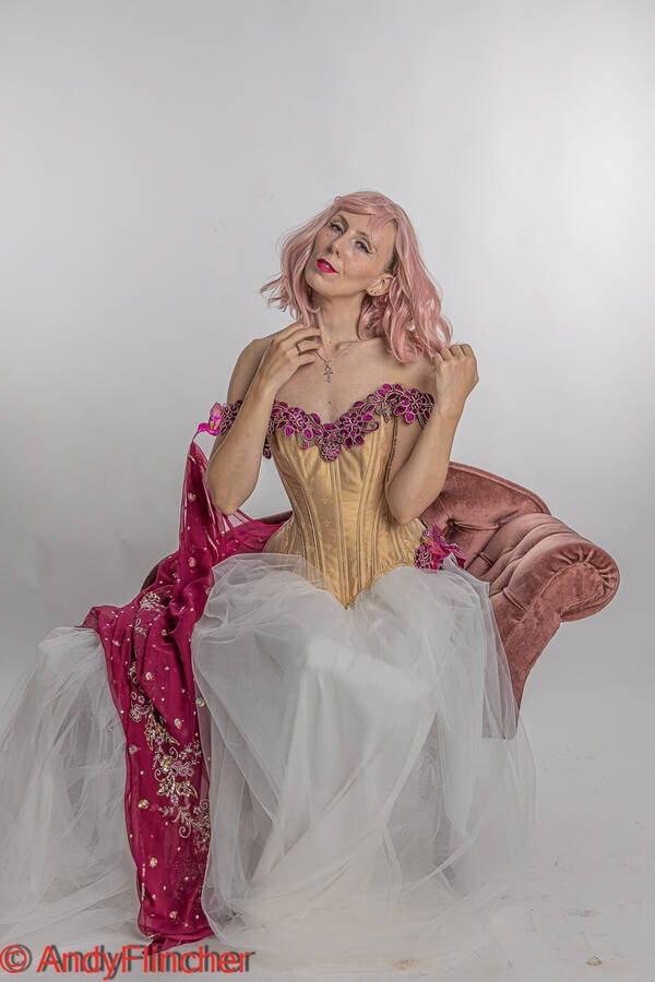 photographer Flincher cosplay modelling photo taken at @farforeststudio with @Vampire_princess