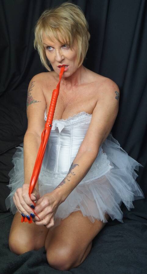 photographer nickpics4U gothic modelling photo taken at Ellesmere port with @SuzyStar1