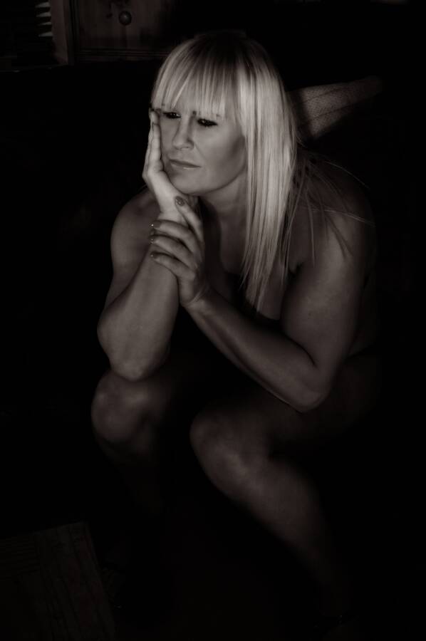 model Priest uncategorized modelling photo. i love black awhile  looks great nude.