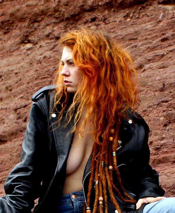 photographer wigglybeezersforeverandeverarts classic modelling photo
