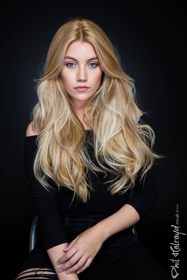 photographer 66phil66 portrait modelling photo taken at Mick Payntons Studio with Scarlett Jane
