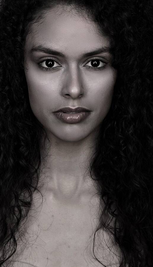 photographer Stenning headshot modelling photo with Sophia Louise