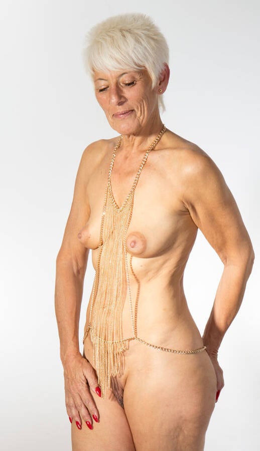 photographer CoeurDuBois nude modelling photo