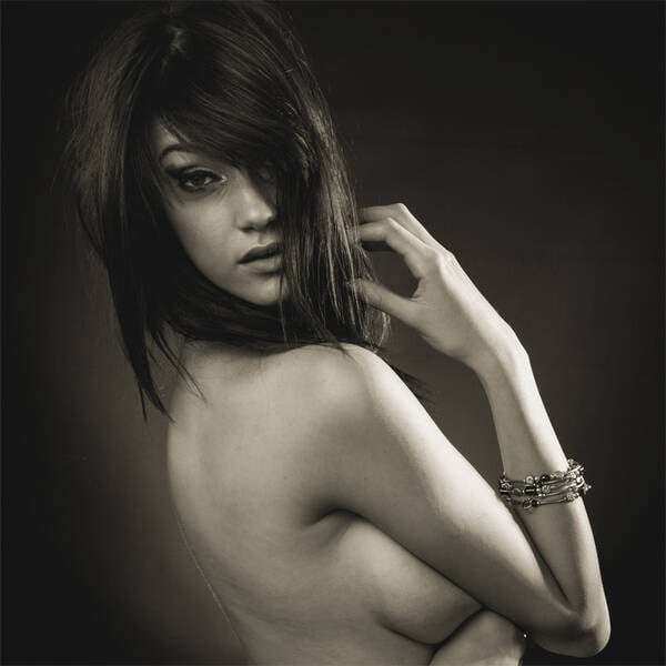 model Emilia Victoria topless modelling photo