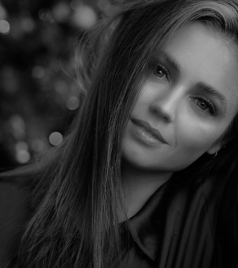 photographer Eyes4me portrait modelling photo with Charlene Joy