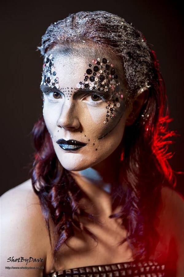 mua Jess fitzpatrick MUA fashion modelling photo taken at Studio shot by Dave. with @Lucy_simms taken by Shot by Dave . dark  devious.