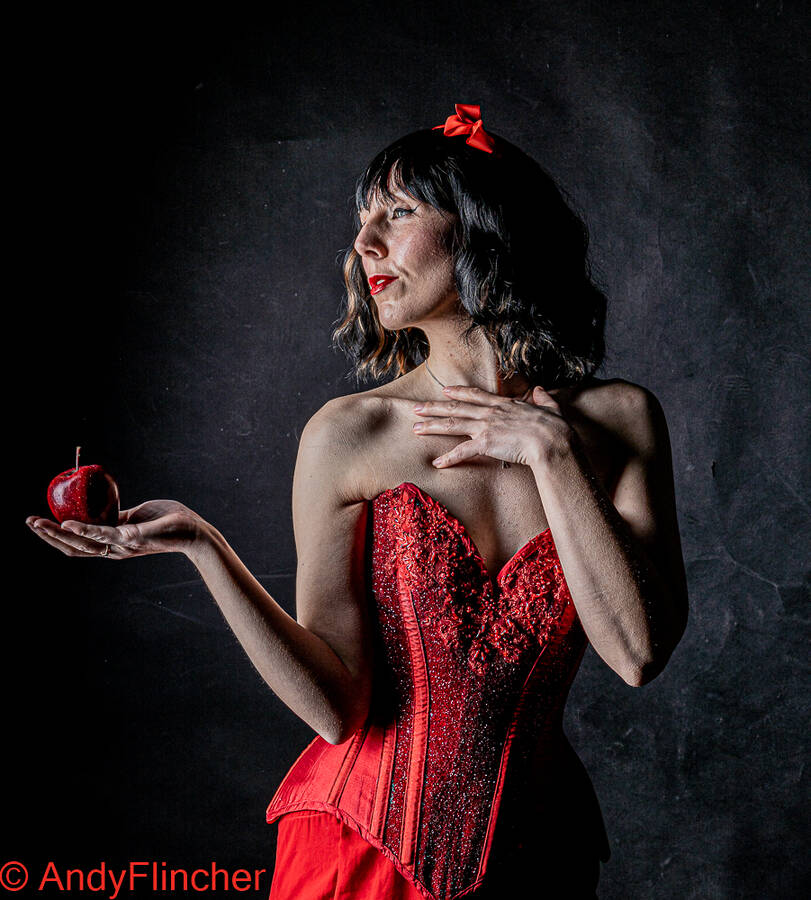 photographer Flincher cosplay modelling photo with @Vampire_princess