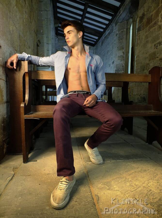 photographer Klinikle fashion modelling photo with Wallace