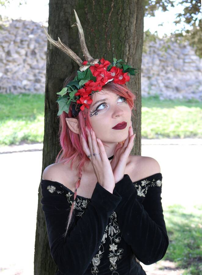 model ElizaRose alternativefashion modelling photo taken at Rochester Castle taken by @Draken